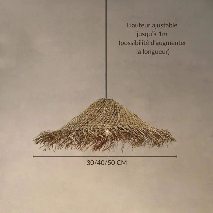 Suspension chapeau de paille avec hauteur ajustable et plusieurs diamètres, idéale pour un intérieur japandi, contemporain ou bord de mer par exemple.
