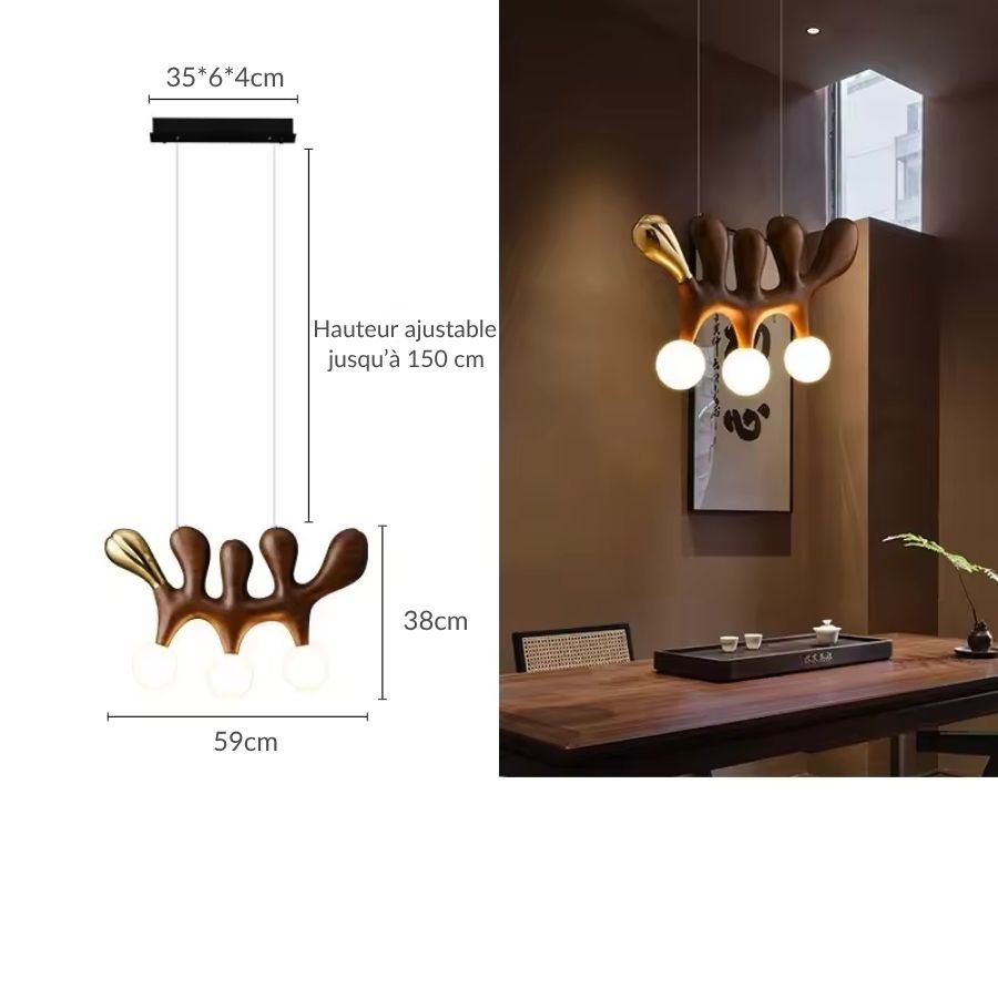 Dimensions du lustre sculptural en bois foncé à trois globes, largeur 59 cm et hauteur ajustable jusqu’à 150 cm