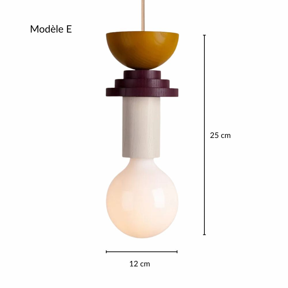 Fiche technique visuelle d'une suspension totem en bois coloré avec affichage des dimensions en centimètres.