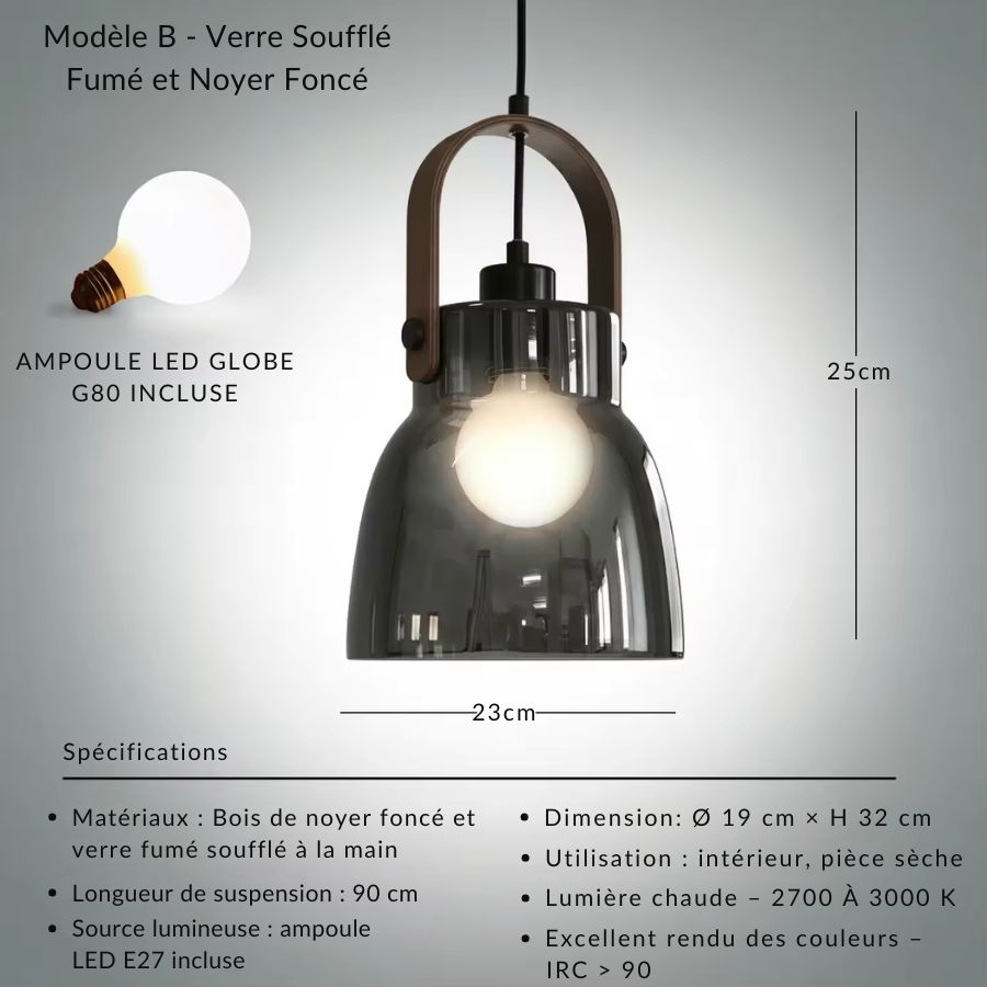 Version haute en noyer foncé et verre soufflé fumé, avec grosse ampoule apparente et allure vintage contemporaine