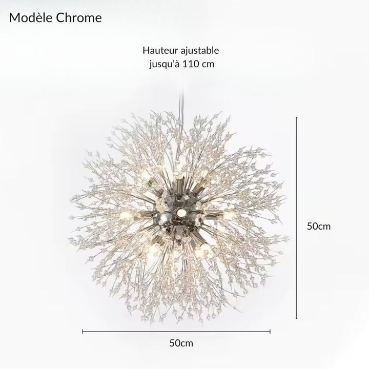 Version chrome de ce luminaire pissenlit à perles effet cristal, au format sphérique de 50 cm