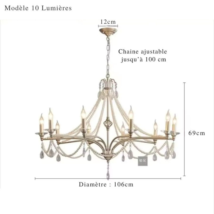 Dimensions du lustre argenté à 10 lumières et pampilles de cristal, diamètre 106 cm et hauteur 69 cm.