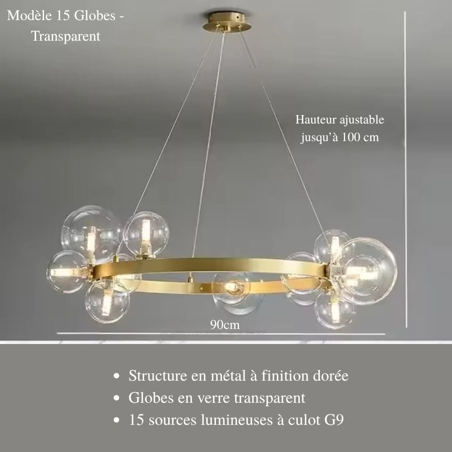 Vue du lustre design à anneau doré et 15 globes en verre transparent, de 90 cm de diamètre et hauteur ajustable.
