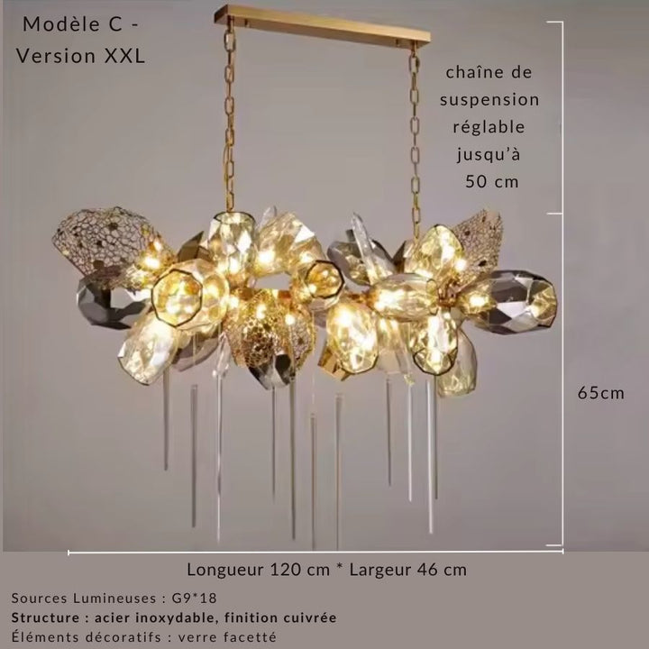 Grand lustre en cristal fumé de 120 cm, à structure dorée et silhouette linéaire sculpturale pour grande pièce.