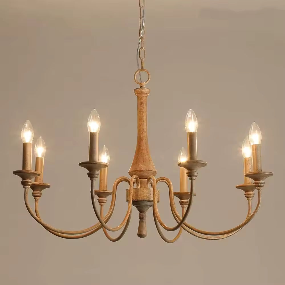 Lustre en bois ancien à huit bras courbés et ampoules façon bougie, au charme rustique et à la finition patinée.