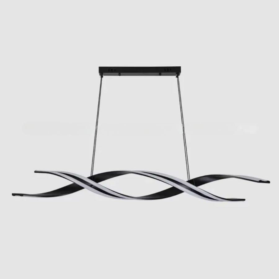 Sur fond blanc, lustre LED noire aux rubans torsadés et entrecroisés, de style minimaliste et sculptural.