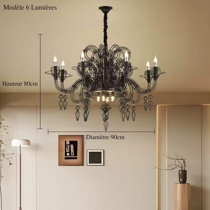 Dimensions du lustre noir baroque à six lumières et pampilles filaires, mesurant 90 cm de diamètre et 80 cm de haut.