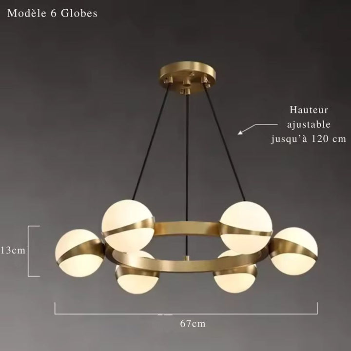 Lustre orbital doré à 6 globes lumineux, au design moderne et graphique avec structure circulaire