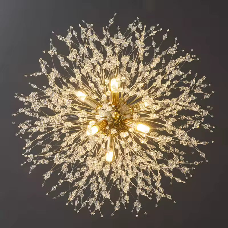 Sur fond sombre, ce lustre pissenlit doré révèle ses ramifications perlées et son éclat cristallin