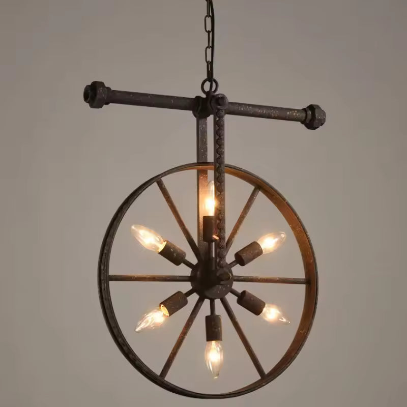 Roue verticale en métal noir à 6 lumières, montée sur chaîne, dans un esprit industriel vintage et atelier