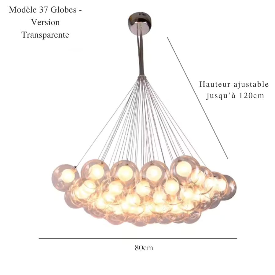 Imposante grappe lumineuse de 37 globes en verre transparent, pour un lustre XXL de 80 cm au design sculptural.