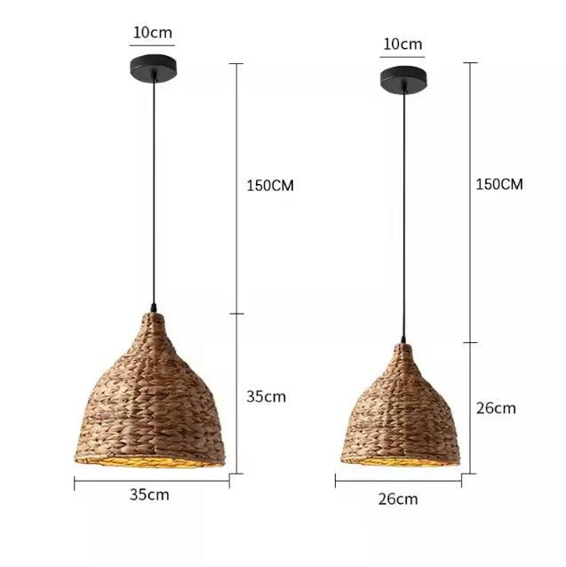 Deux modèles de petite suspension en rotin tressé aux lignes organiques, parfaits pour une décoration naturelle et apaisante