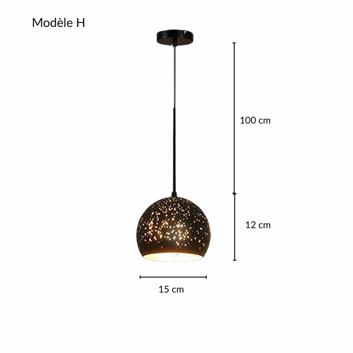 Schéma des mesures précises de la suspension constellation perforée en métal pour salon ou cuisine.