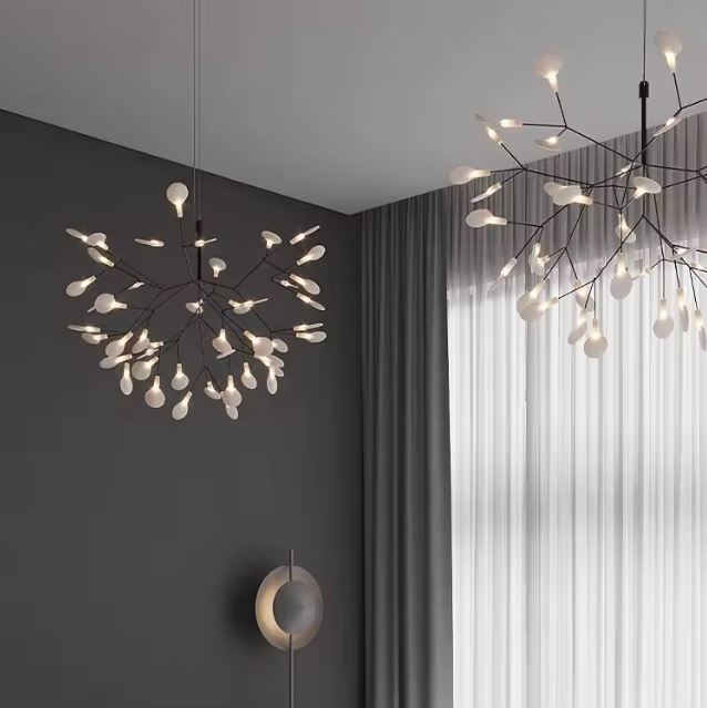 Suspension branche moderne en duo, éclairage sculptural idéal pour un intérieur minimaliste et élégant.