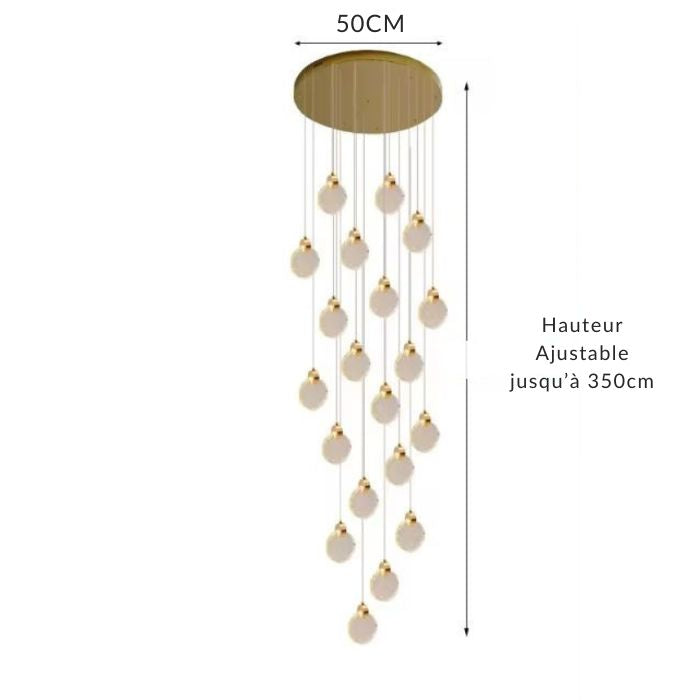 Suspension en cascade avec 20 têtes, parfaite pour des intérieurs modernes et spacieux comme les halls.