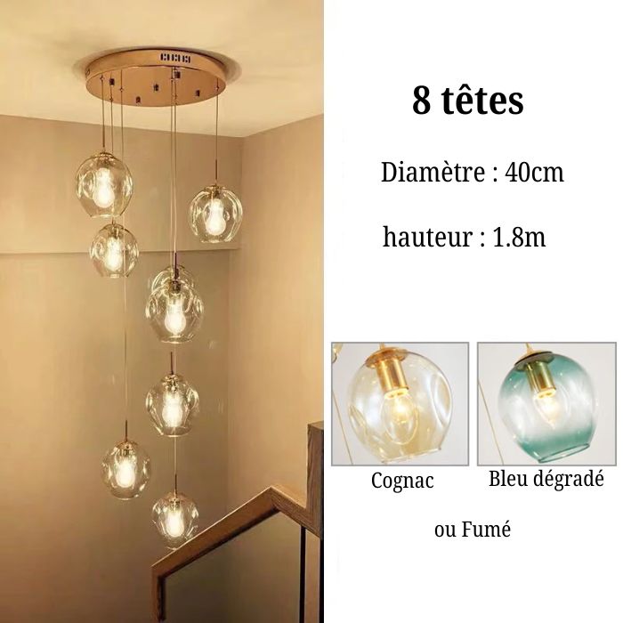 Suspension Cascade de Globes en Verre à 8 têtes installée dans un salon élégant pour une ambiance lumineuse raffinée