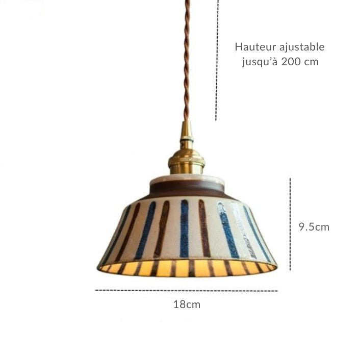 Suspension en céramique écrue à bandes bleues et brunes, hauteur ajustable jusqu’à 200 cm, style bohème et vintage pour une touche naturelle à votre intérieur.