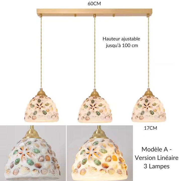 Suspension linéaire 3 lampes modèle A avec coquillages colorés sur abat-jour en verre façonné