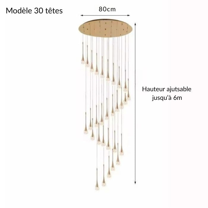 Suspension cristal doré à 30 têtes en spirale, ajustable jusqu’à 6 mètres, parfaite pour escalier majestueux ou plafond à grande hauteur.
