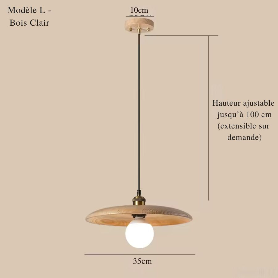 Version 35 cm en bois clair avec globe opalin, idéale pour une décoration scandinave douce et épurée