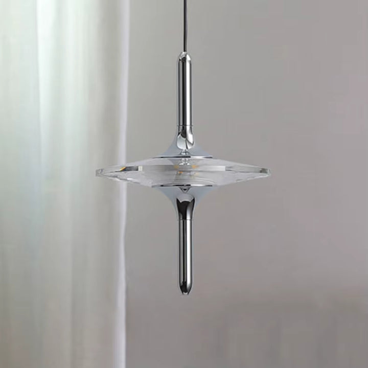 Suspension étoile en cristal K9 et métal chromé, aux lignes fines et au design minimaliste résolument contemporain