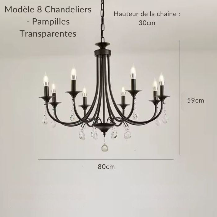Suspension en fer forgé 8 branches avec pampilles transparentes au style romantique et intemporel.