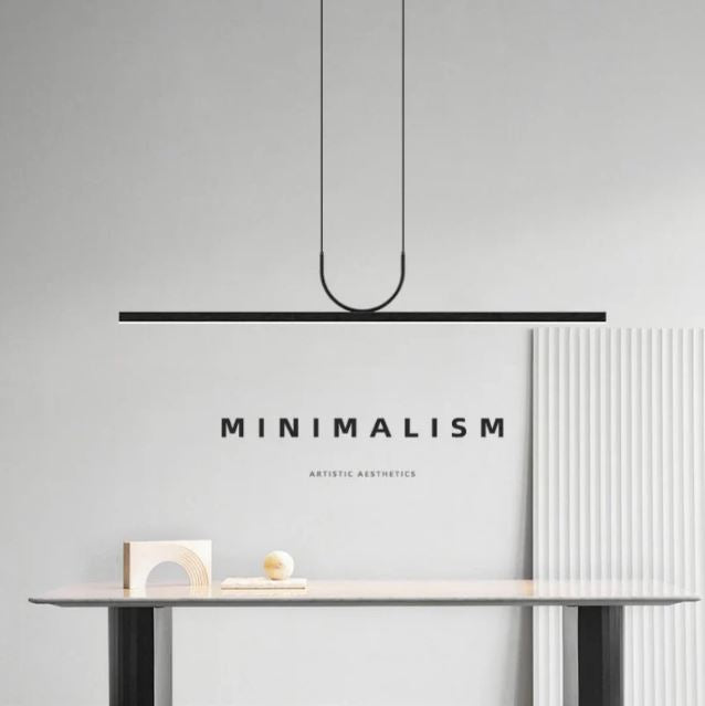 Suspension horizontale ultra-minimaliste noire, idéale pour un intérieur design épuré, bureau créatif ou espace contemporain.