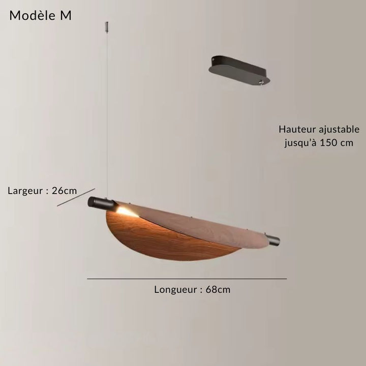 Modèle M de la suspension en lame courbe effet bois, 68 cm de long avec hauteur réglable jusqu’à 150 cm