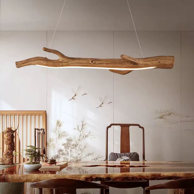 Suspension LED en rondin de bois avec un design minimaliste, idéale pour une décoration intérieure d'inspiration japonaise.