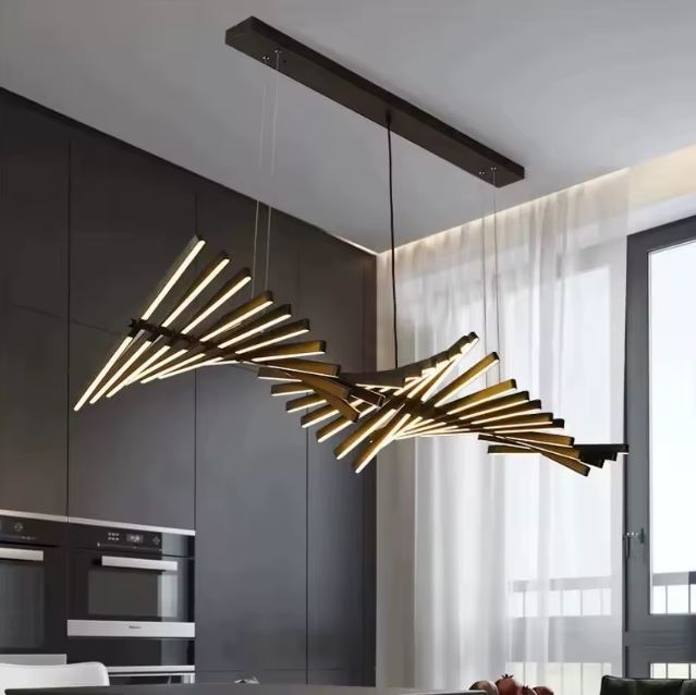 Suspension LED sculpturale noire, style contemporain, linéaire, graphique et architectural.