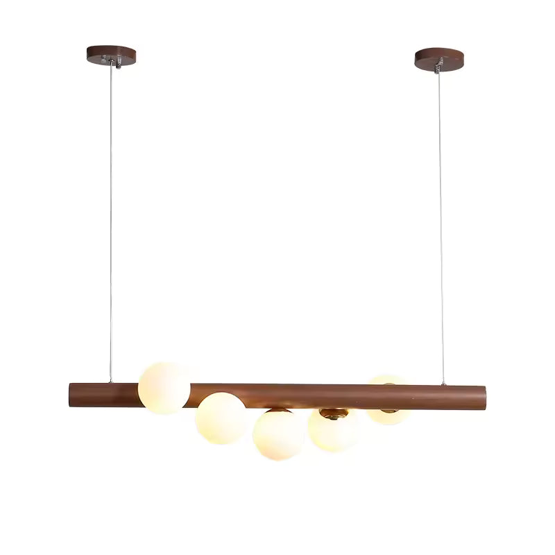 Suspension linéaire en bois à globes opalins, au design minimaliste et chaleureux inspiré des styles japandi et scandinave.