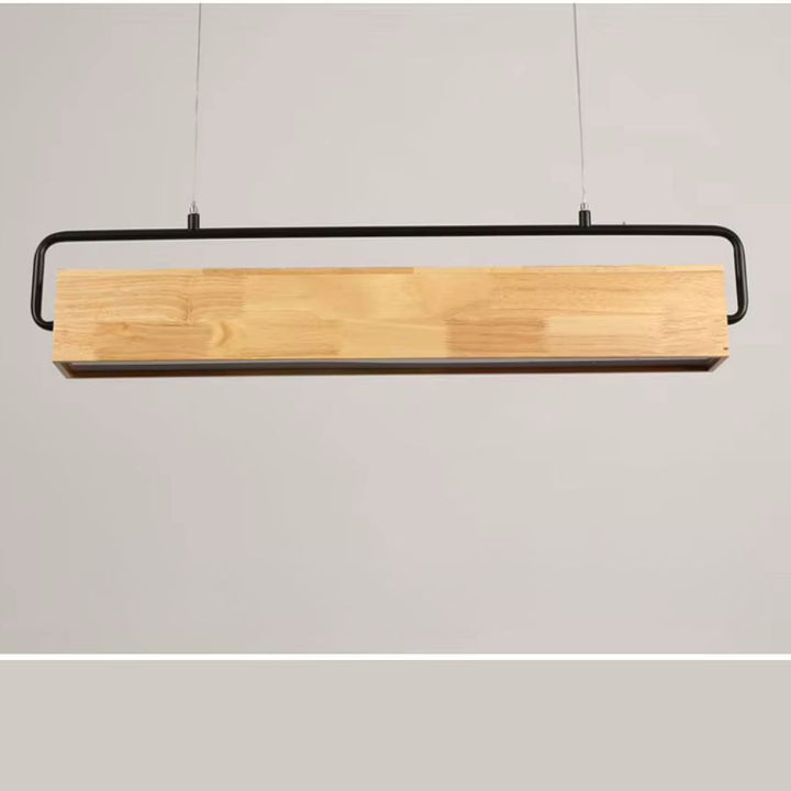 Suspension rectangulaire en bois naturel clair avec support métallique noir, vue de face au design industriel épuré.