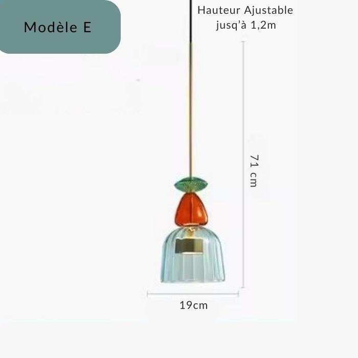 Suspension multicolore modèle E en verre soufflé, au design artistique et coloré, parfaite pour un intérieur créatif.