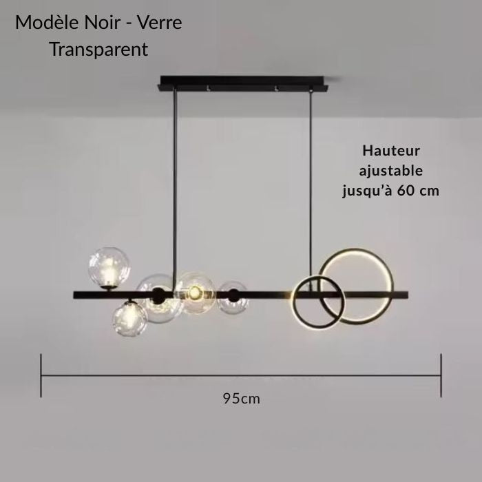 Suspension noire avec globes transparents et anneaux lumineux, offrant un éclairage clair et élégant sur une longueur de 95 cm.