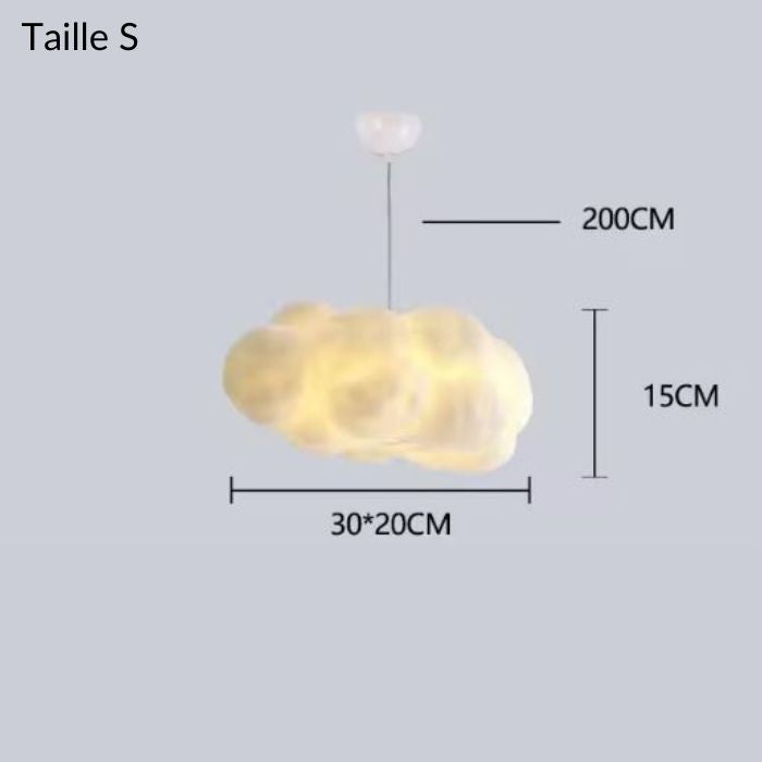 Suspension nuage taille S, idéale pour une décoration poétique et douce dans un petit espace.