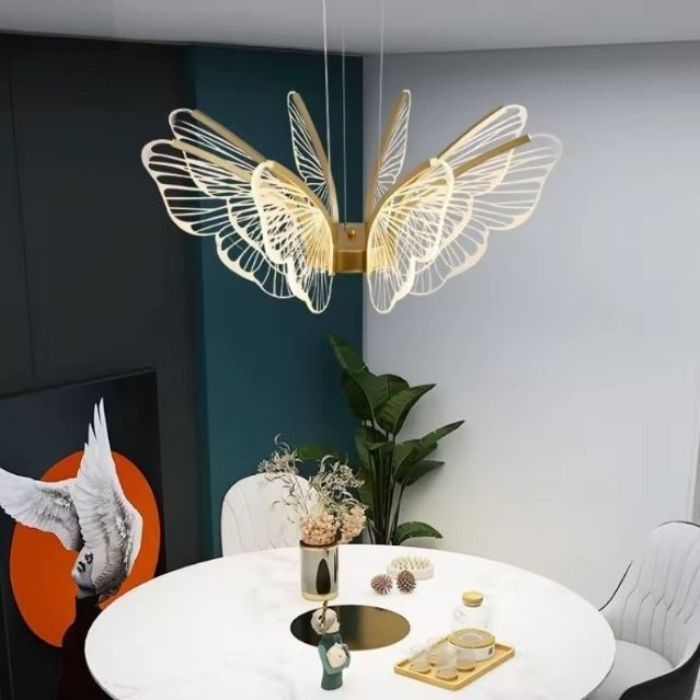 Suspension papillon apportant une douce lumière design à votre intérieur.