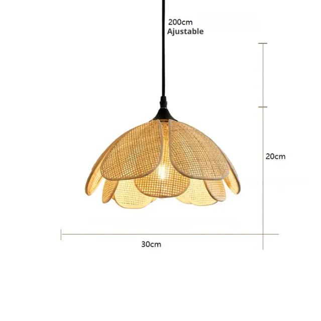 Suspension pétale en rotin avec dimensions ajustables, design raffiné pour une décoration lumineuse naturelle et élégante.