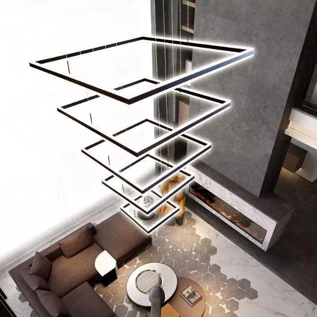 Suspension plafond cathédrale LED moderne idéale pour loft spacieux ou grand salon au style contemporain.