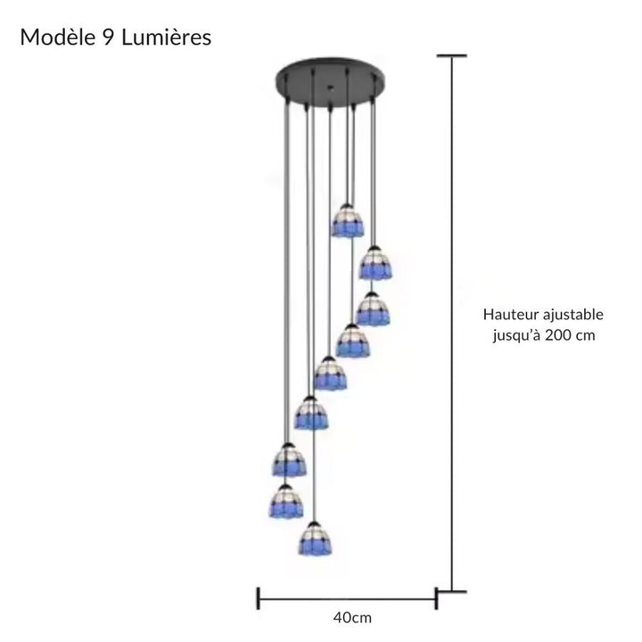 Grande suspension Tiffany en vitrail bleu à 9 lumières disposées en cascade sur une hauteur de 200 cm
