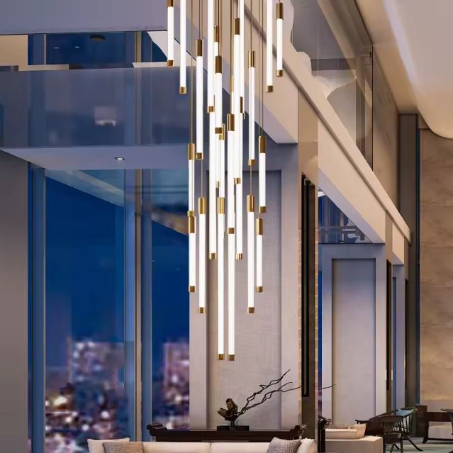 Suspension tube design moderne dans un salon haut de gamme avec vue panoramique et ambiance contemporaine raffinée.