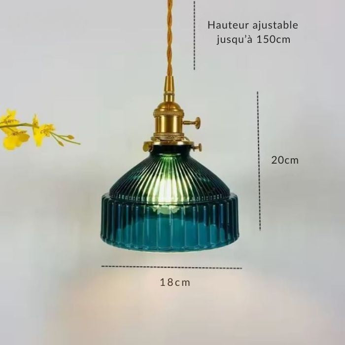 Suspension verre bleu au style vintage avec hauteur ajustable, idéale pour apporter une touche rétro élégante dans une cuisine ou un salon.