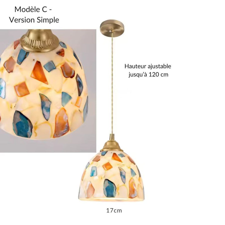 Suspension simple modèle C en verre façonné coloré, au style mosaïque artisanal avec élégante finition dorée