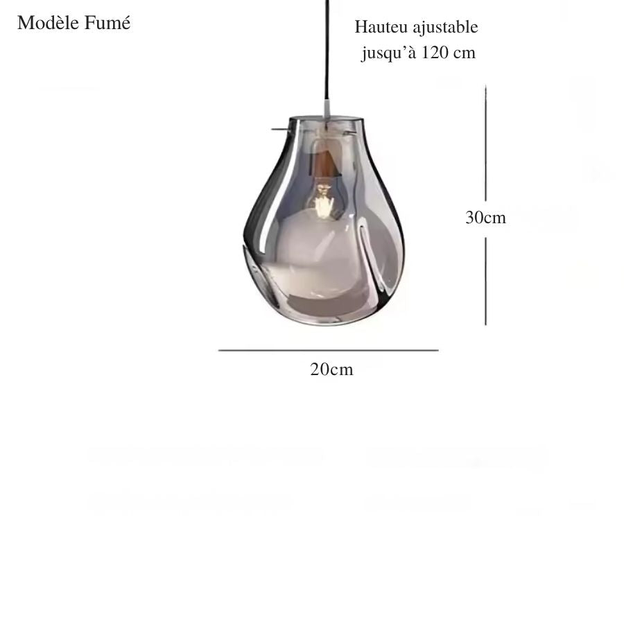 Suspension sculpturale en verre fumé gris aux courbes organiques, de 30 cm de haut et 20 cm de large, au design contemporain.