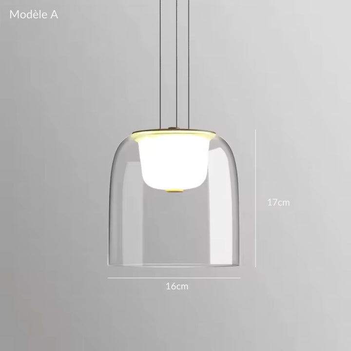 Modèle compact de suspension en verre transparent avec diffuseur opalin, au design épuré et contemporain